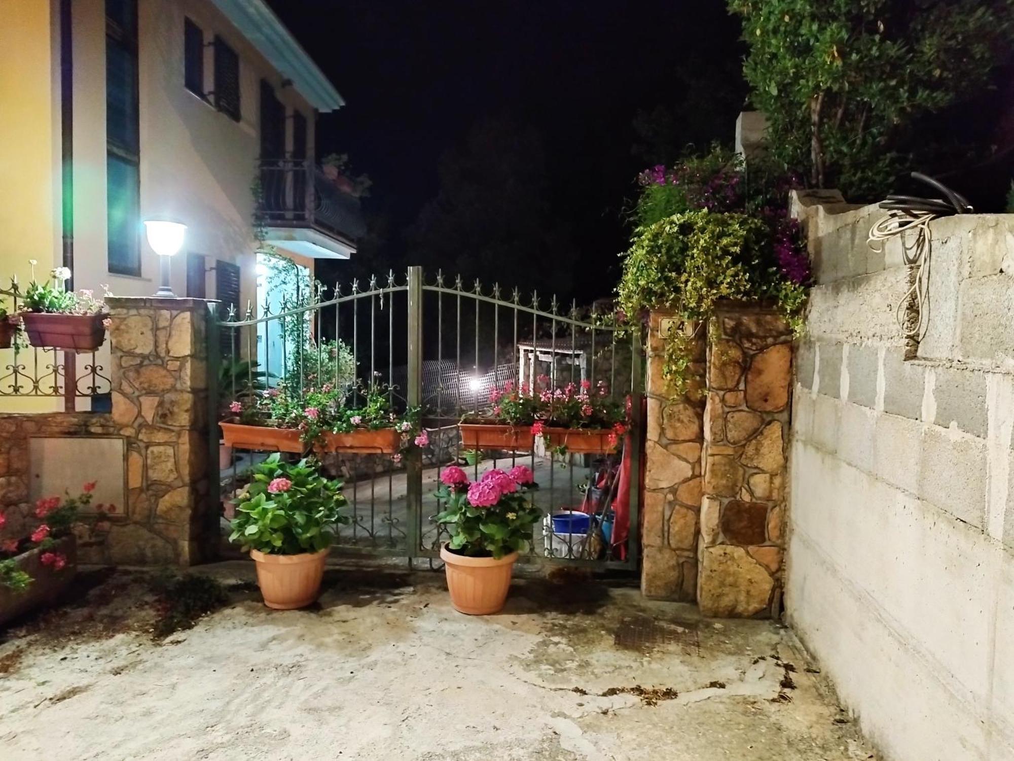 Appartamenti La Collina Jerzu Екстериор снимка