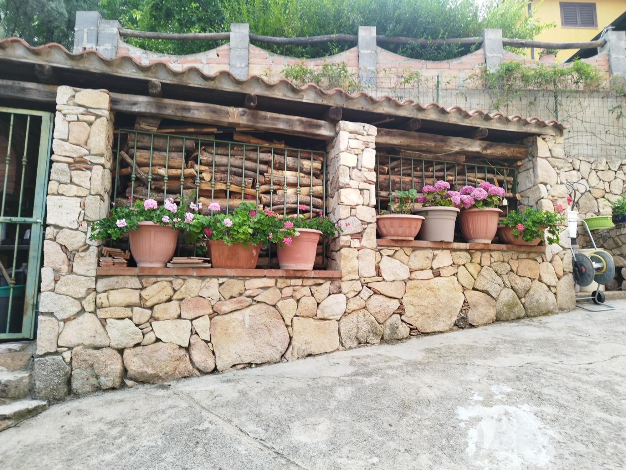 Appartamenti La Collina Jerzu Екстериор снимка