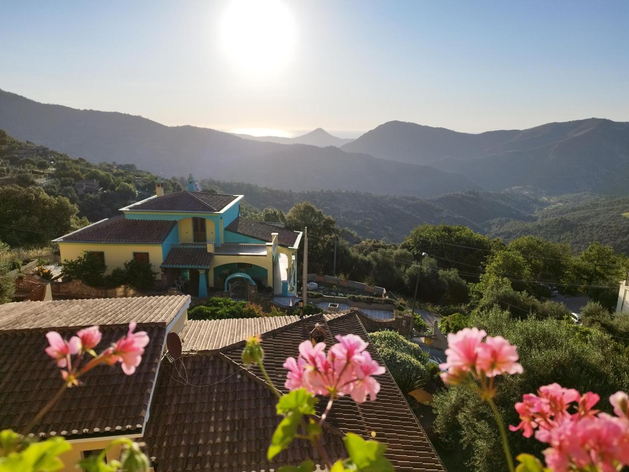 Appartamenti La Collina Jerzu Екстериор снимка