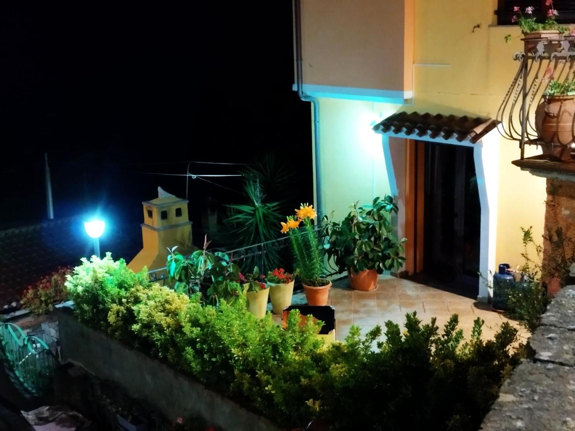 Appartamenti La Collina Jerzu Екстериор снимка